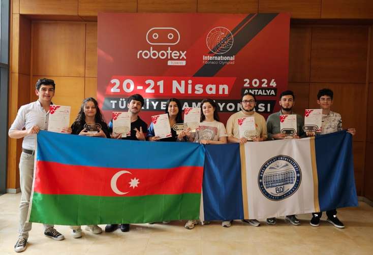 BDU-nun 7 komandası “Robotex Türkiyə”də 