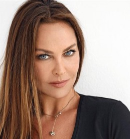 Hülya Avşar