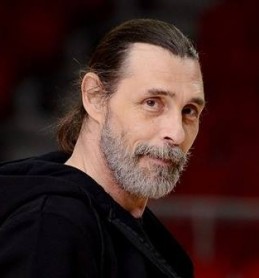 Erdal Beşikçioğlu