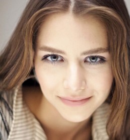 Ezgi Asaroğlu