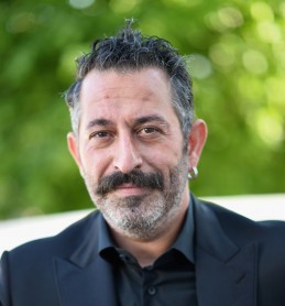 Cem Yılmaz