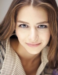 Ezgi Asaroğlu
