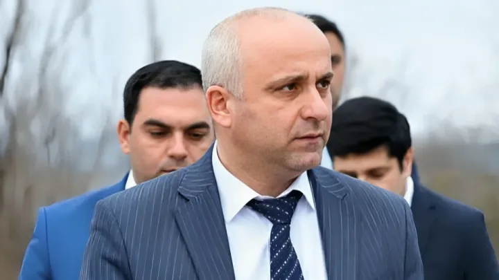 Rauf Məmmədov vəzifəsindən azad olundu