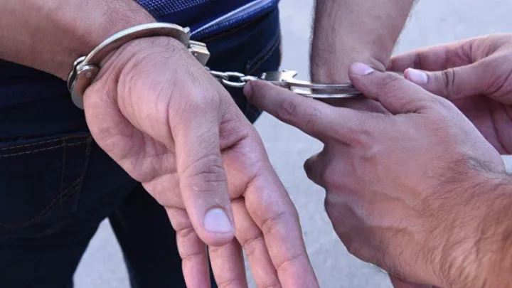 Taksi sürücüsünü qarət edən şəxs saxlanıldı
