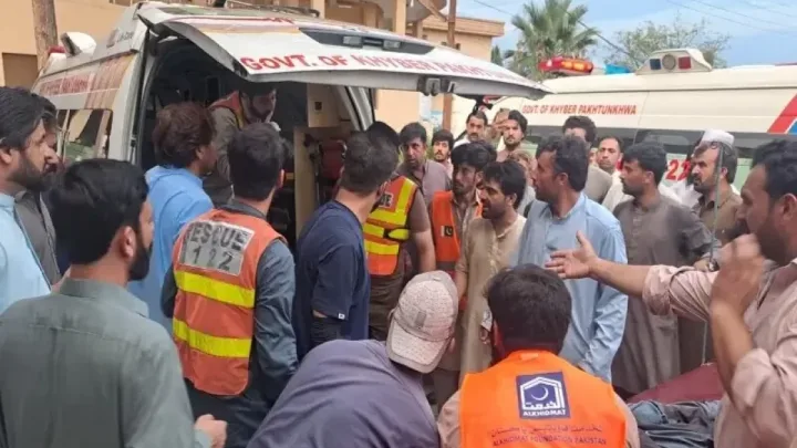Pakistanda terror, ölənlər var